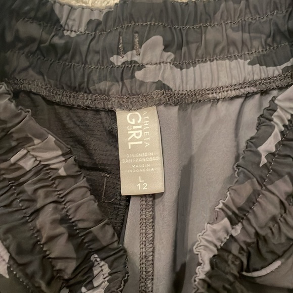 Athleta girl shorts - Picture 2 of 3